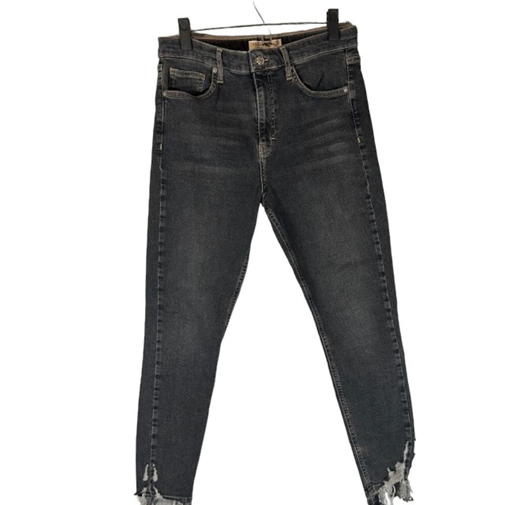 Topshop Jamie Women’s Black Shark Bite Hem Denim Jeans Cotton Blend Size 32